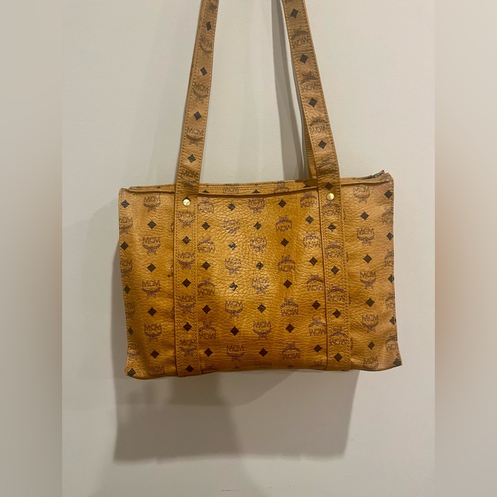 Authentic MCM Visetos Leather Bag - Picture 2 of 10